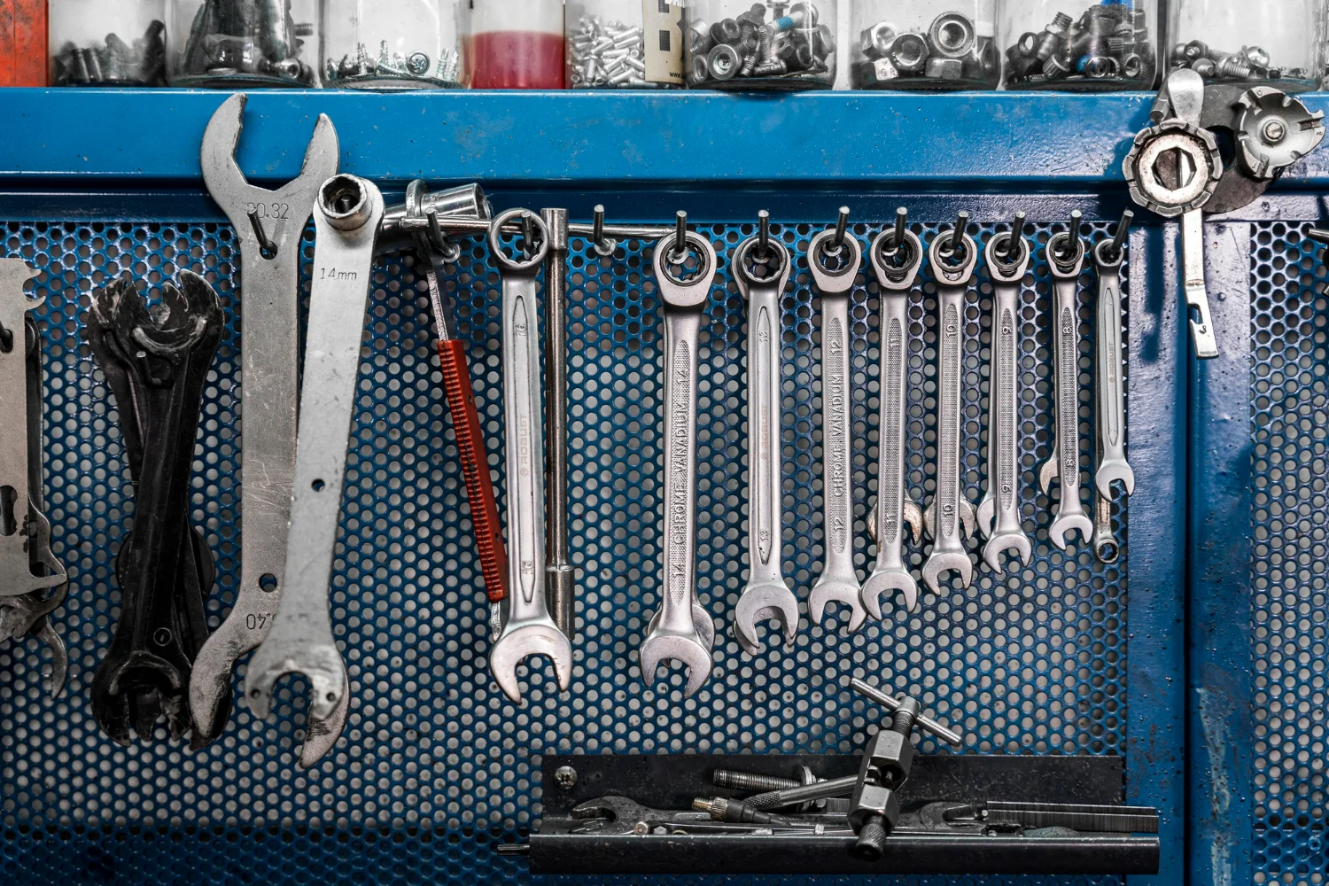 Essential Tools for DIY Car Repair